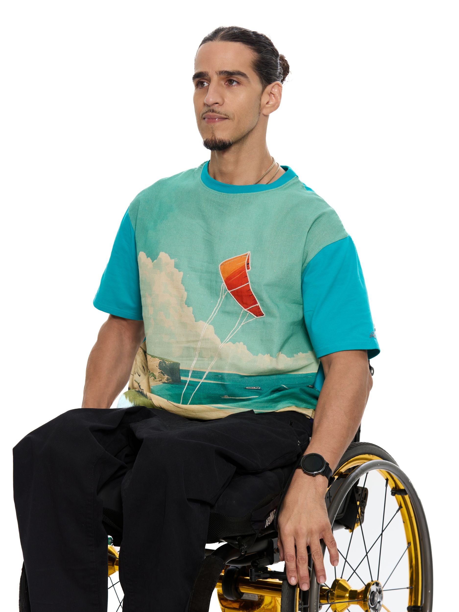 T&3s Graphic T-Shirt – Handcrafted String Embroidery - Kitesurfing