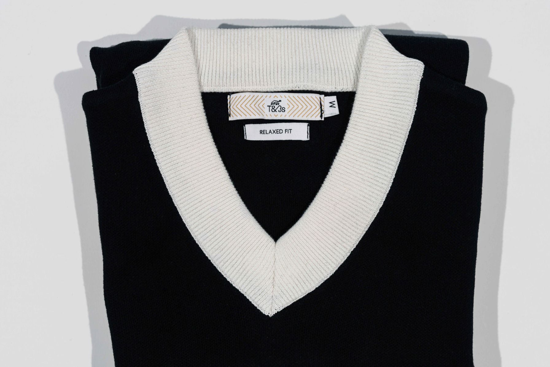 T&3s Monarch Knit V-Neck Cotton Sweater - Black