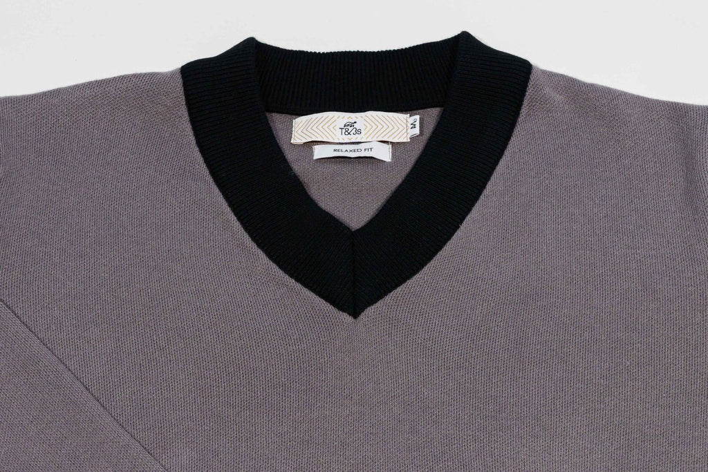 T&3s Monarch Knit V-Neck Cotton Sweater - Carbon Gray