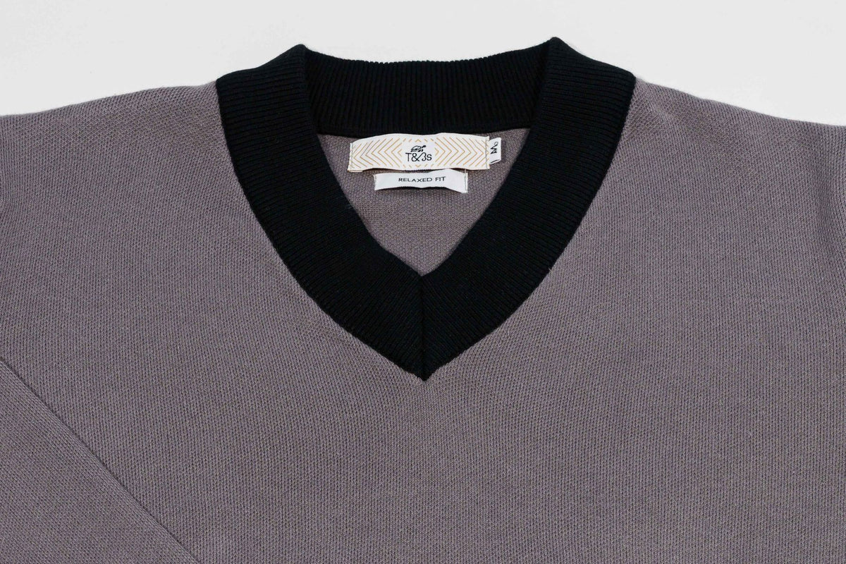 T&3s Monarch Knit V-Neck Cotton Sweater - Carbon Gray