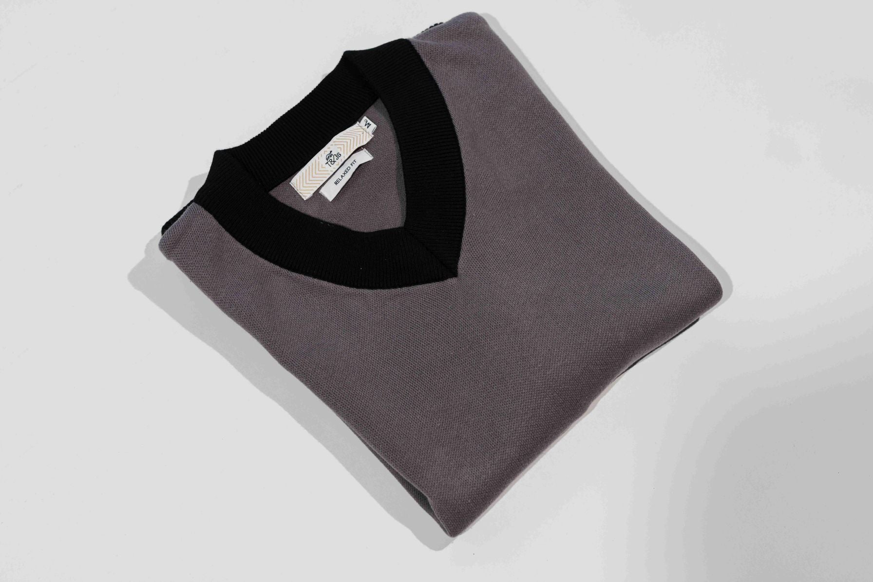 T&3s Monarch Knit V-Neck Cotton Sweater - Carbon Gray