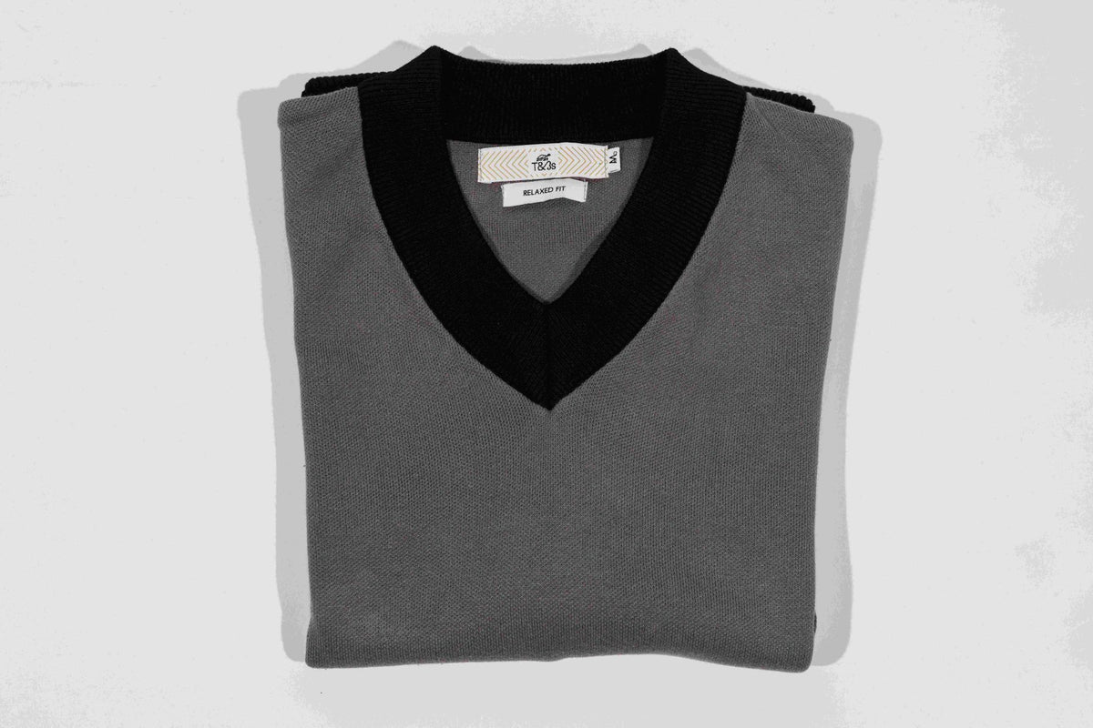 T&3s Monarch Knit V-Neck Cotton Sweater - Carbon Gray