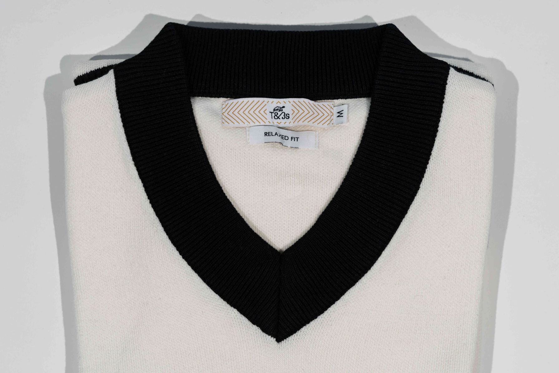 T&3s Monarch Knit V-Neck Cotton Sweater - White