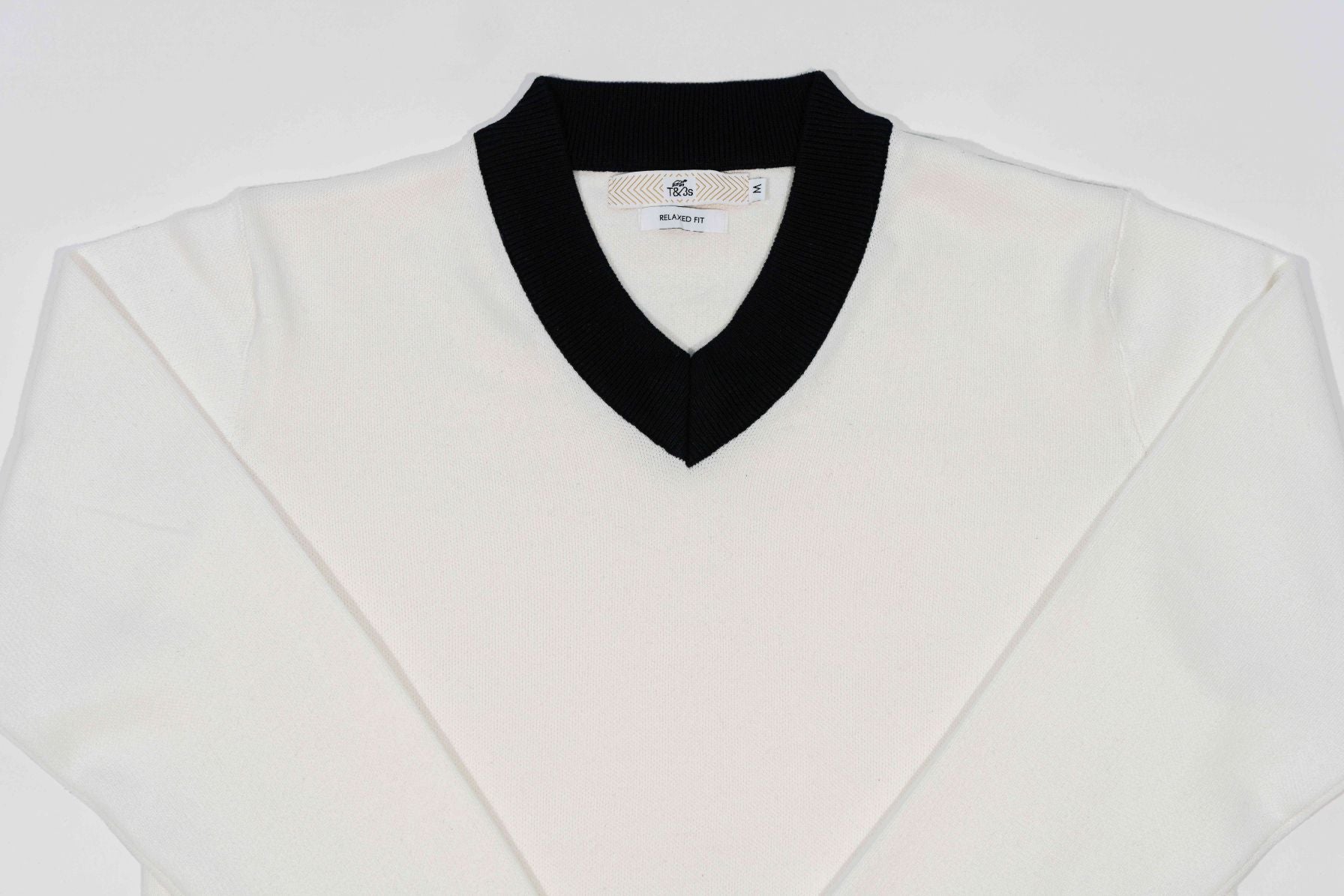 T&3s Monarch Knit V-Neck Cotton Sweater - White